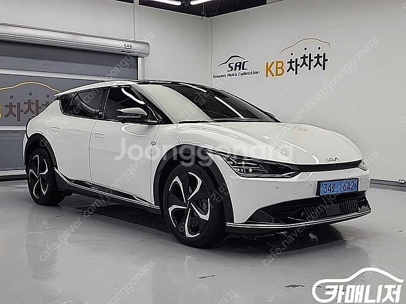 [기아]EV6 롱레인지 어스 ★중고차★중고차매입★전액할부★저신용자★신불자★소액할부★현금★카드 전부 가능합니다!--4