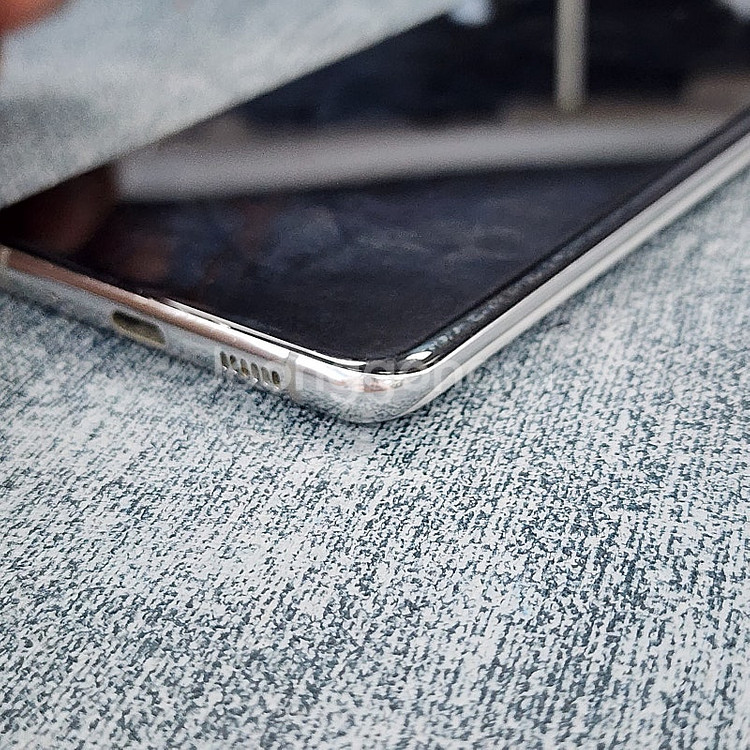 갤럭시 S20플러스 화이트 256기가 미파손 무잔상 가성비폰 10만에판매합니다--6