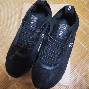 로에베 x 온 클라우드틸트 38