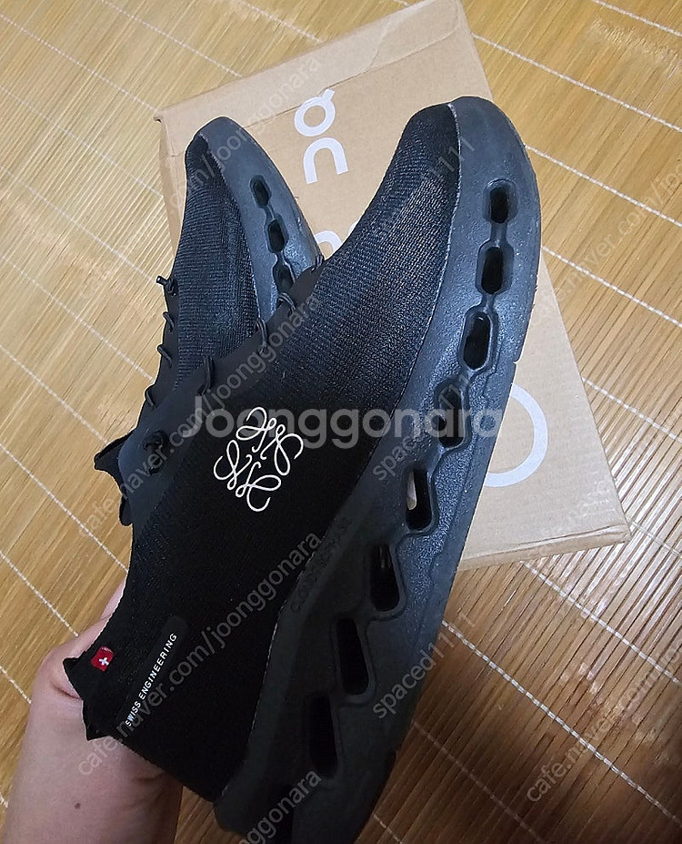 로에베 x 온 클라우드틸트 38--2