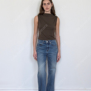 아르토 부츠컷 데님 - 빈티지워싱 s (1회 단시간 착용)