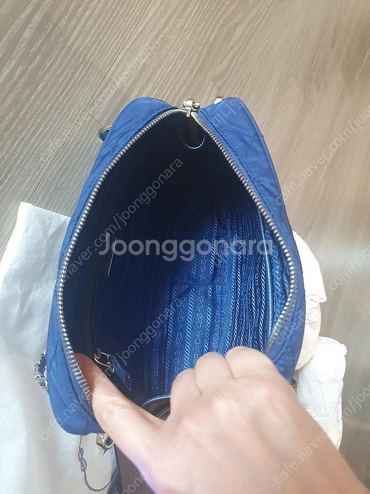 [명품.정품] 프라다 퀼팅 체인 스몰백 팝니다--7