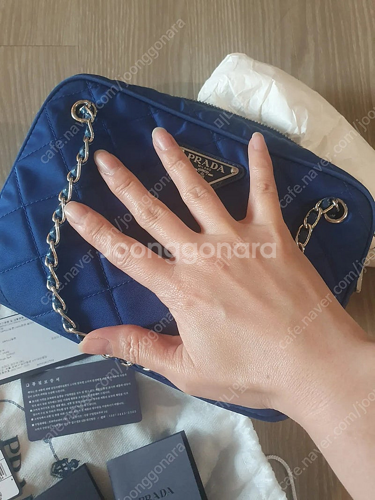 [명품.정품] 프라다 퀼팅 체인 스몰백 팝니다--9