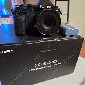 후지 x-s20 + 아티산 27mm f2.8 S급팝니다.