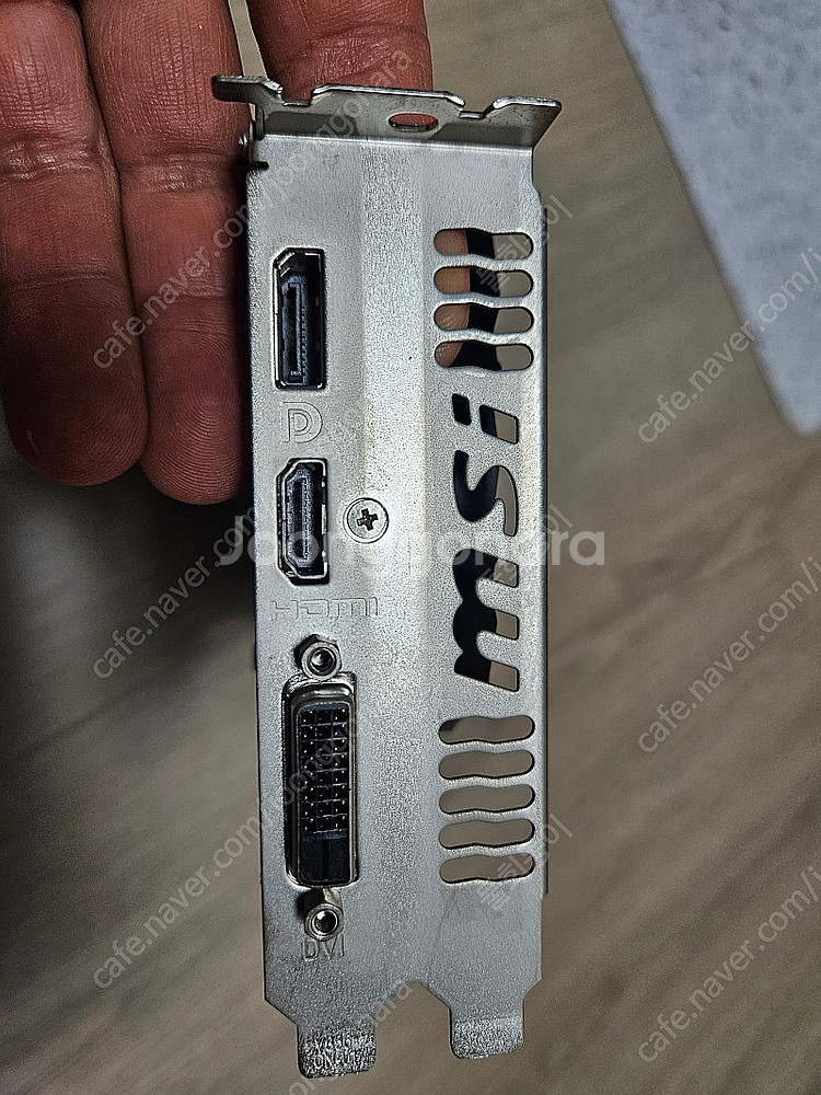 MSI GTX 1060 3G 그래픽카드(6.5만)--4