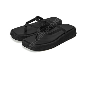 le17septembre V Line leather sandal