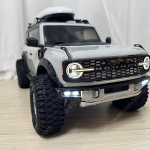 트랙사스 TRX4 뉴브롱코 화이트 팝니다