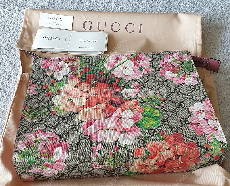 구찌 gucci 블룸 클러치백/미사용품--0