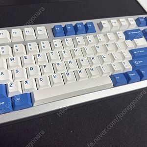 SPM AL87B 알루미늄 실버 + 체리 갈축 + 몬스타기어 블루라군 키캡 팝니다.