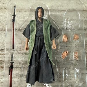 TWtoys 1/12 사사키 코지로 판매합니다 shf 피그마와 같은 사이즈