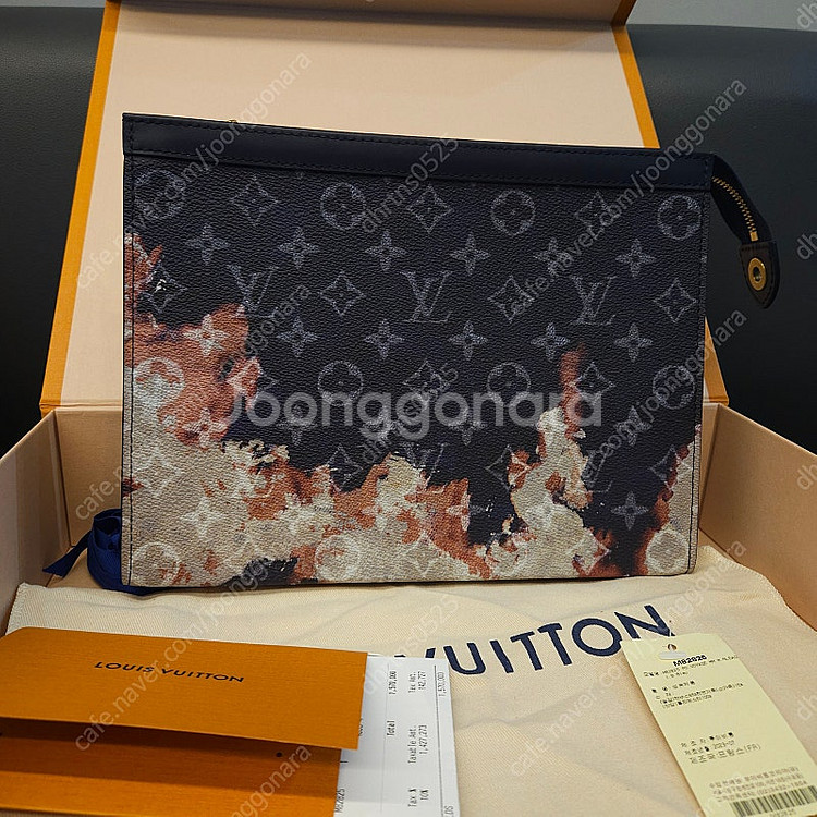 루이비통 클러치 포쉐트 보야주 파이어 한정판 정품 풀세...--0