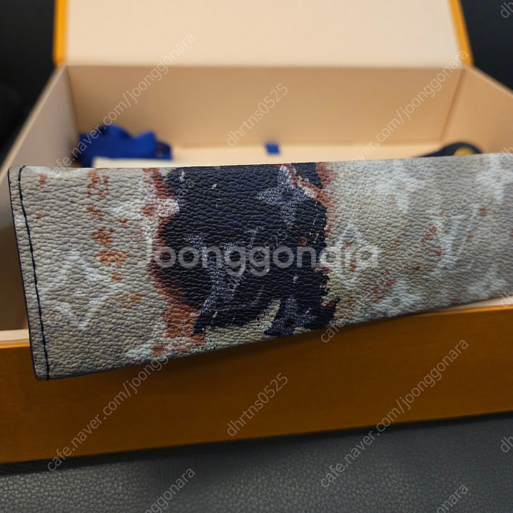 루이비통 클러치 포쉐트 보야주 파이어 한정판 정품 풀세...--8