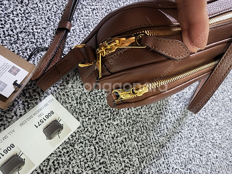 정품 버버리 카메라백 (80615711)--2