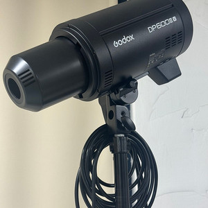 고독스 순간광 조명 dp600 VIII