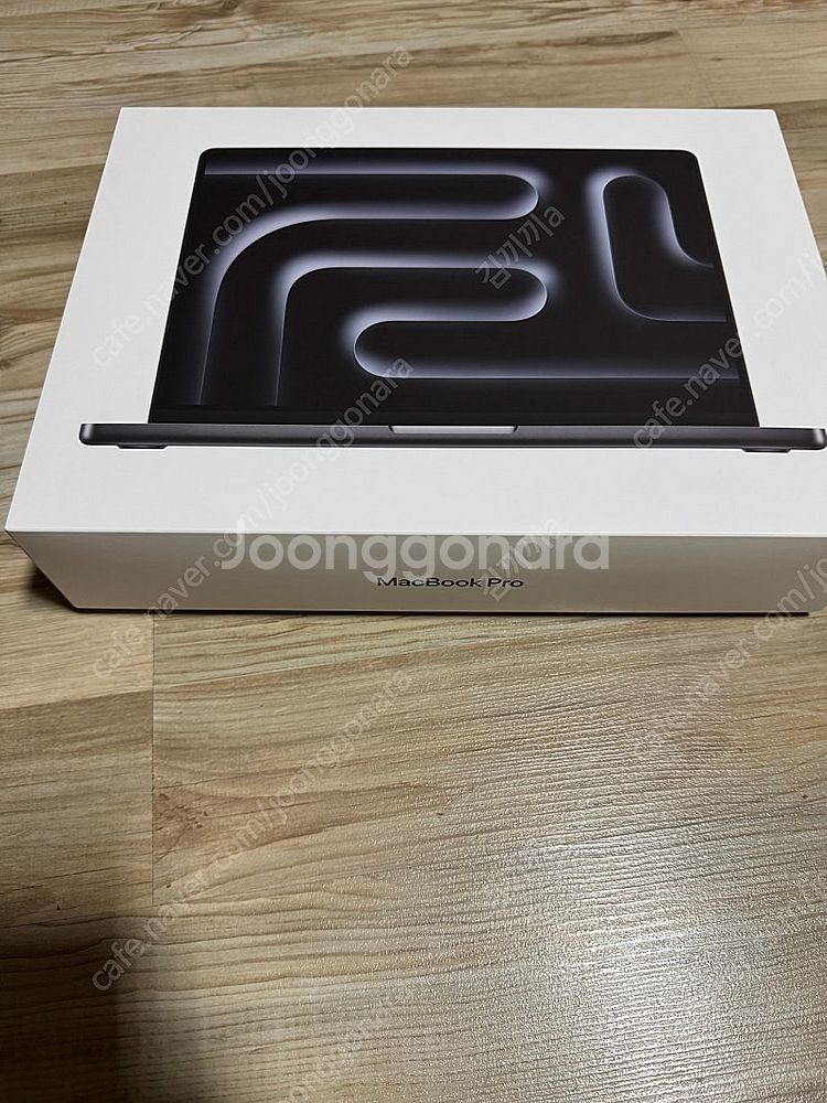 맥북프로 m4 14인치 기본형--0