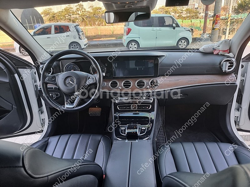 W213 220d 계기판 + 네비게이션--1