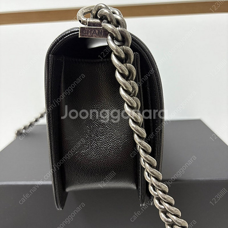 샤넬 보이백 캐비어 블랙 미듐 백화점구매 팝니다.--3