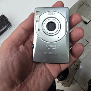 캐논 카메라 익서스75 .판매합니다