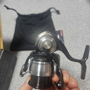 다이와 24세르테이트 FC LT2500S