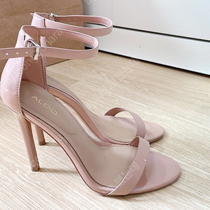 ALDO Polesia 알도 누드 베이지 스트랩 샌들힐