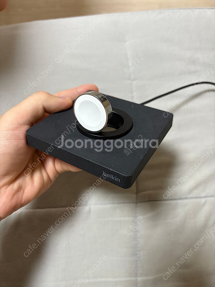 벨킨 부스트업 프로 애플워치 고속 충전 거치대--1
