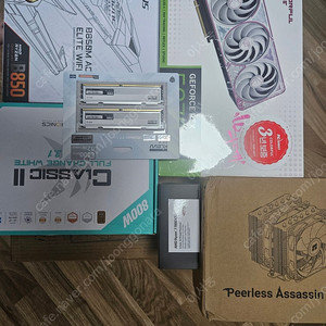 화이트, 미개봉) 7800x3d / rtx5070 / b850m / 1tb / 32ram 고사양 게이밍 컴퓨터