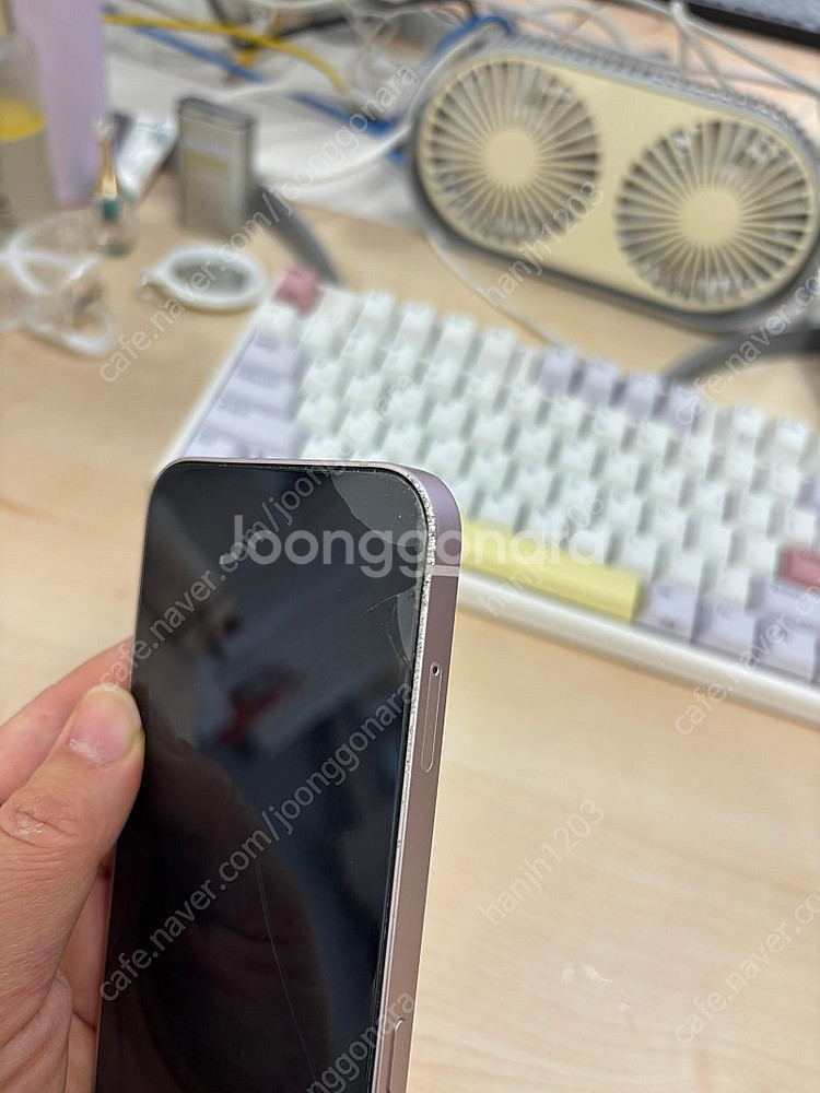 아이폰13 핑크 256gb 자급제 판매합니다--3
