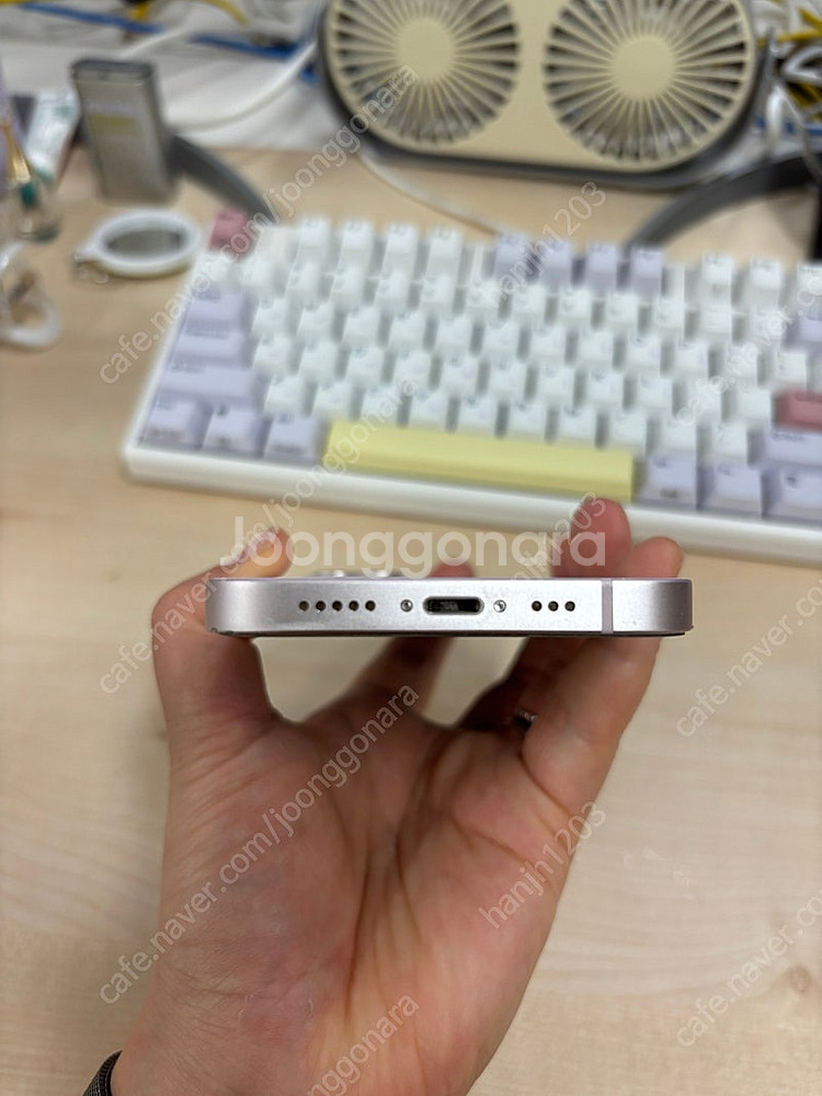 아이폰13 핑크 256gb 자급제 판매합니다--5