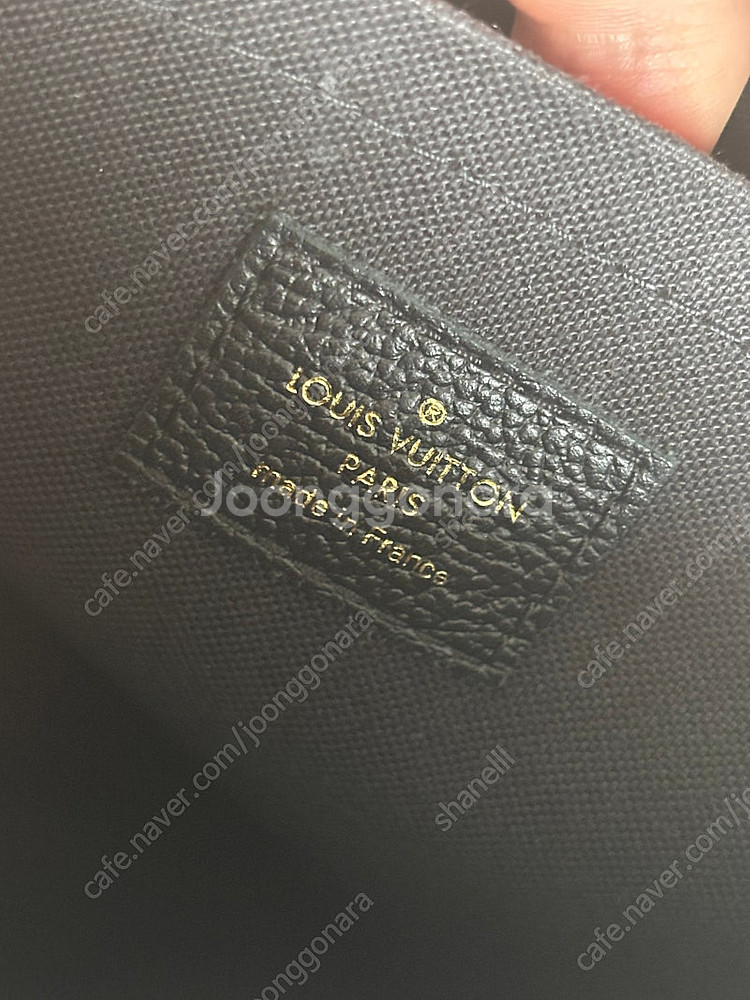 루이비통 데일리 파우치 모노그램 앙프렝뜨 블랙 클러치--5