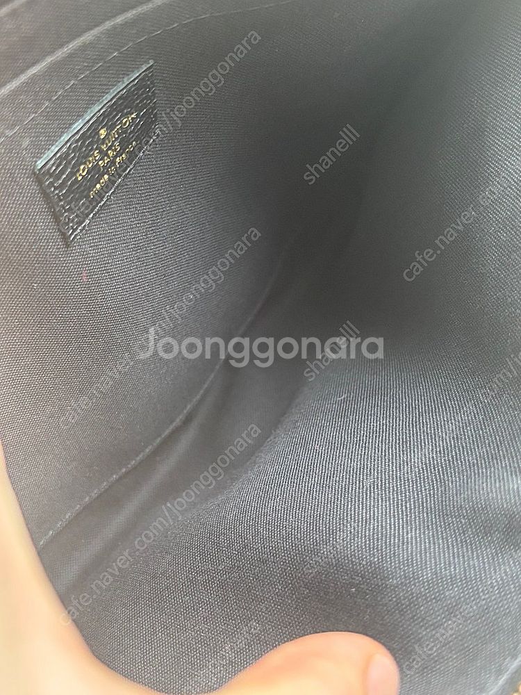 루이비통 데일리 파우치 모노그램 앙프렝뜨 블랙 클러치--7