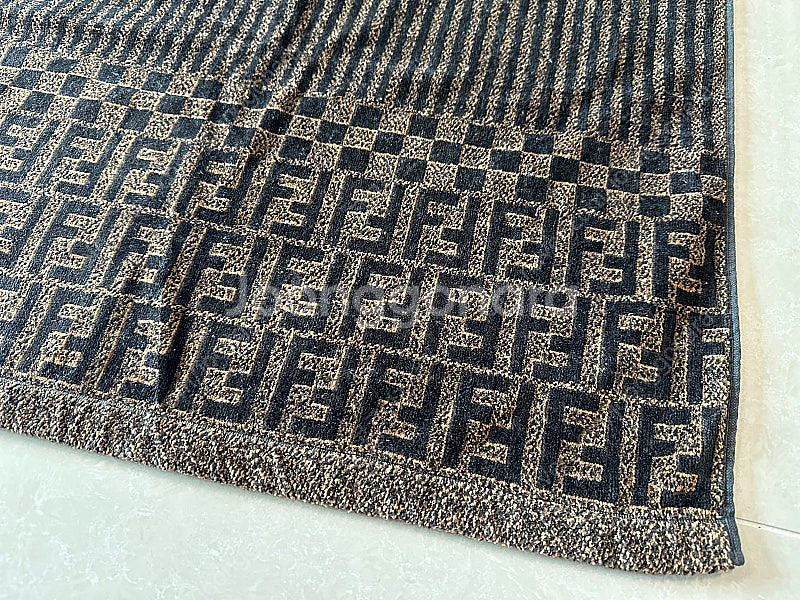 펜디 Fendi 타올 타월 수건 비치타월--0