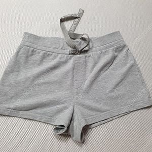 [반바지 허리26] 캘빈클라인/ 에잇세컨즈/ 아레나 2종/ H&M / YD SPORT/ MMH 런닝숏/ 오브제/ 지오다노/ 자라 & 디자인유나이티드 청반바지/ 코코 속바지 스커트/