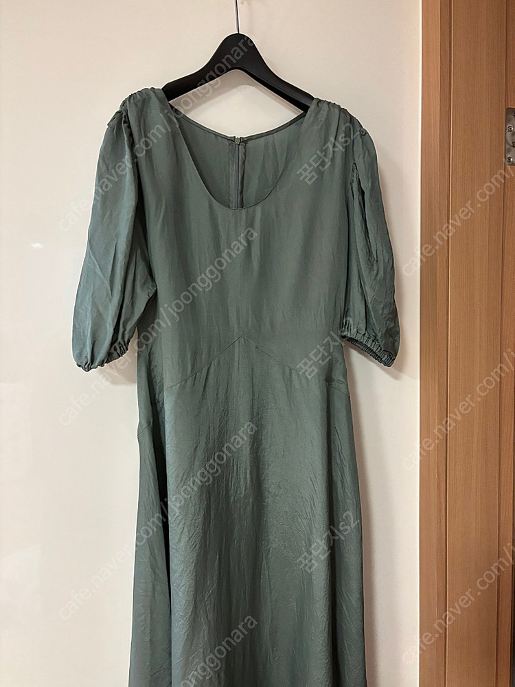 블로썸 에이치컴퍼니 벌룬소매 퍼프 롱 원피스 유색 드레스 셀프웨딩 여행룩 아세테이트100 이미지