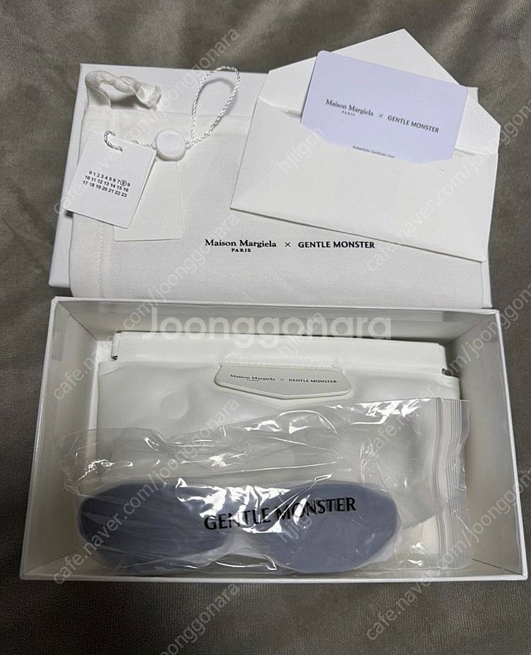 젠틀몬스터 마르지엘라 MM204 블랙--1