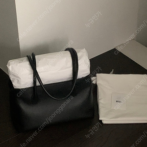 [새상품] 더로우 테라스백 the row terrasse bag