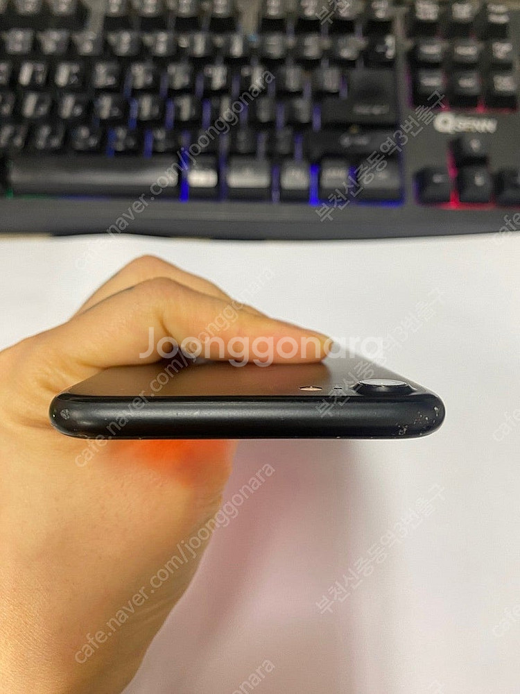 066284 아이폰7 매트블랙 액정SS급 32GB 무잔...--2