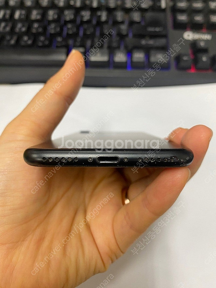 066284 아이폰7 매트블랙 액정SS급 32GB 무잔...--6
