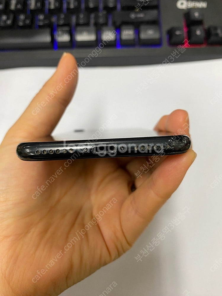 065580 아이폰7 매트블랙 액정SS급 32GB 무잔...--6
