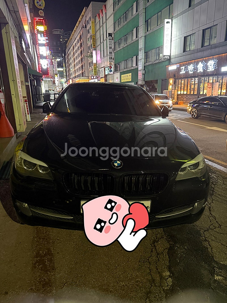 bmw f10 520d 그릴 블랙 순정으로 교환하실분--0