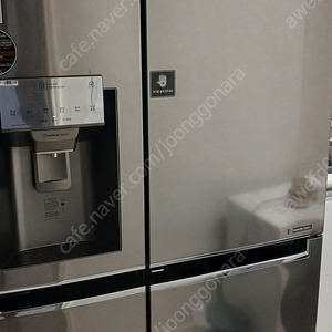 LG전자 냉장고 모델명: j812s35 (정수기탑재냉장고) 상태A급 판매합니다.