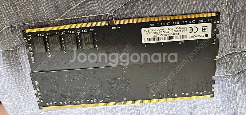 에센코어DDR4 8GB메모리2개. 새제품--0