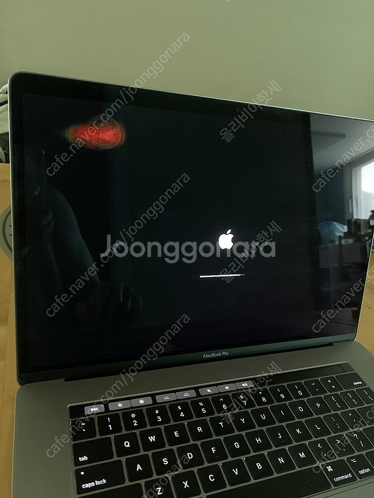 맥북프로2016 15인치 부품용 팝니다.(부산)--4