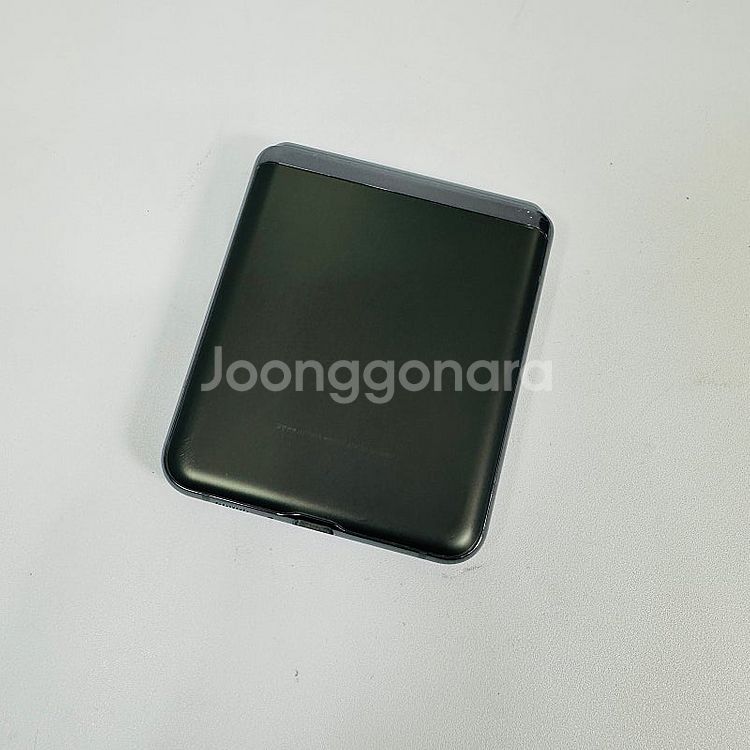 외관깔끔 갤럭시 Z플립5G 블랙색상 256G 7.5만원...--0