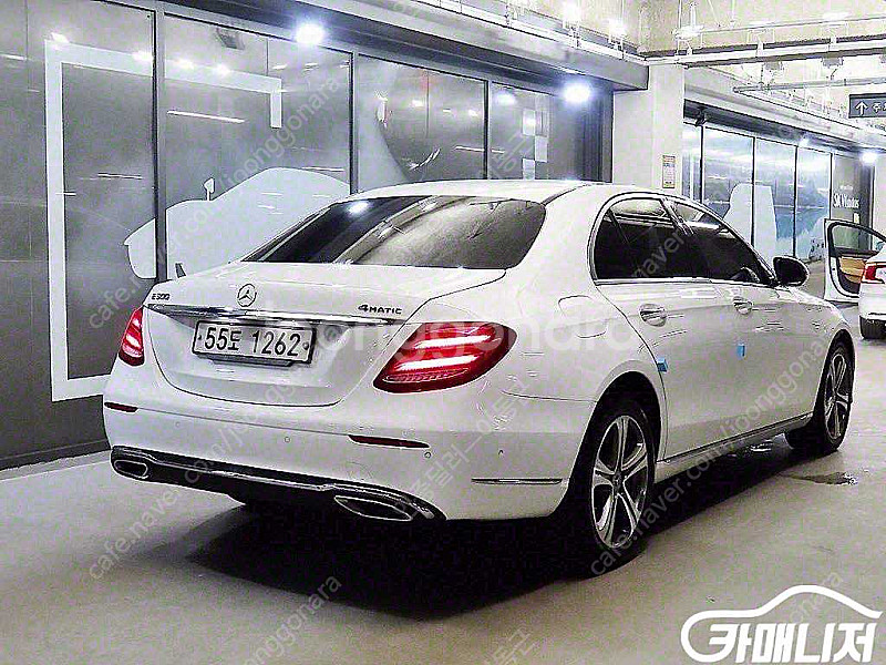 [벤츠]E-클래스 W213 E300 4MATIC 익스클...--4