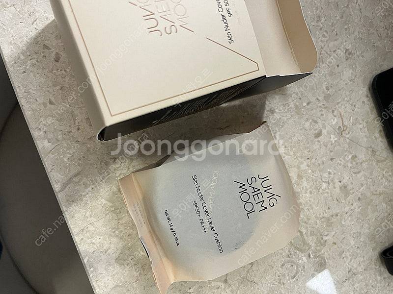 정샘물 쿠션 1회 사용한 것과 리필 새 것, 총 2개--2