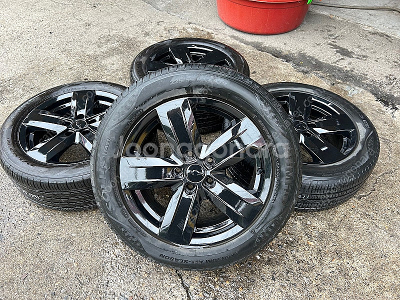 올란도 크루즈 윈스톰 캡티비 올뉴말리부 순정 17인치 휠타이어--0