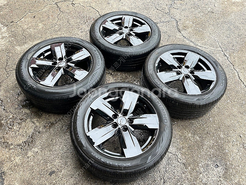 올란도 크루즈 윈스톰 캡티비 올뉴말리부 순정 17인치 휠타이어--1