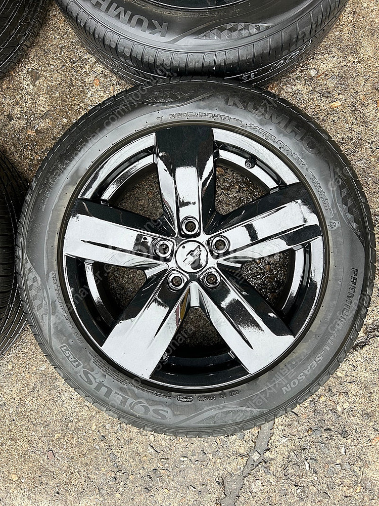 올란도 크루즈 윈스톰 캡티비 올뉴말리부 순정 17인치 휠타이어--4