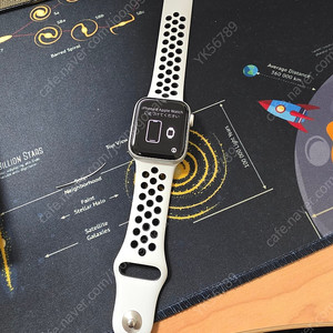애플워치se Nike 에디션 실버 40mm 배터리100퍼센트 팝니다