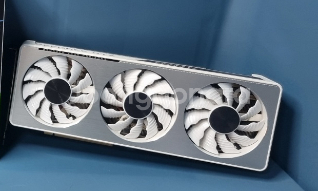 [판매]기가바이트 RTX3070 8GB 어로스.비젼 화...--1